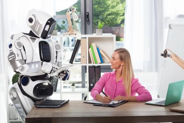 ロボットと女性①